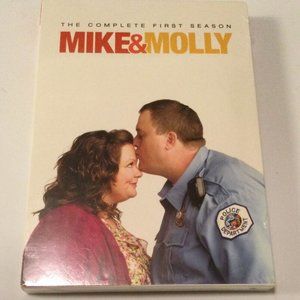 DVD Mike & Molly: The Complete First Season 2011 3-Disc Set Sealed New